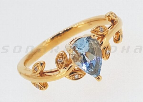 Diamond / Aquamarine Ring