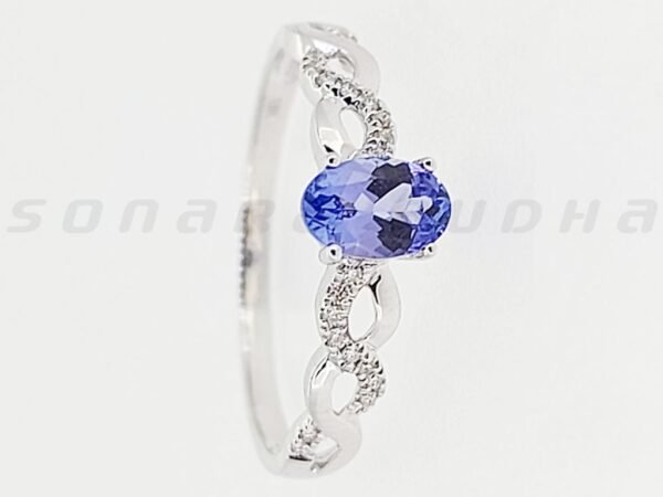 Diamond / Tanzanite Ring