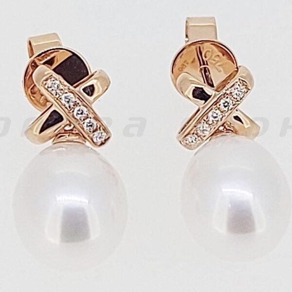 Diamond / FW Pearl Earrings