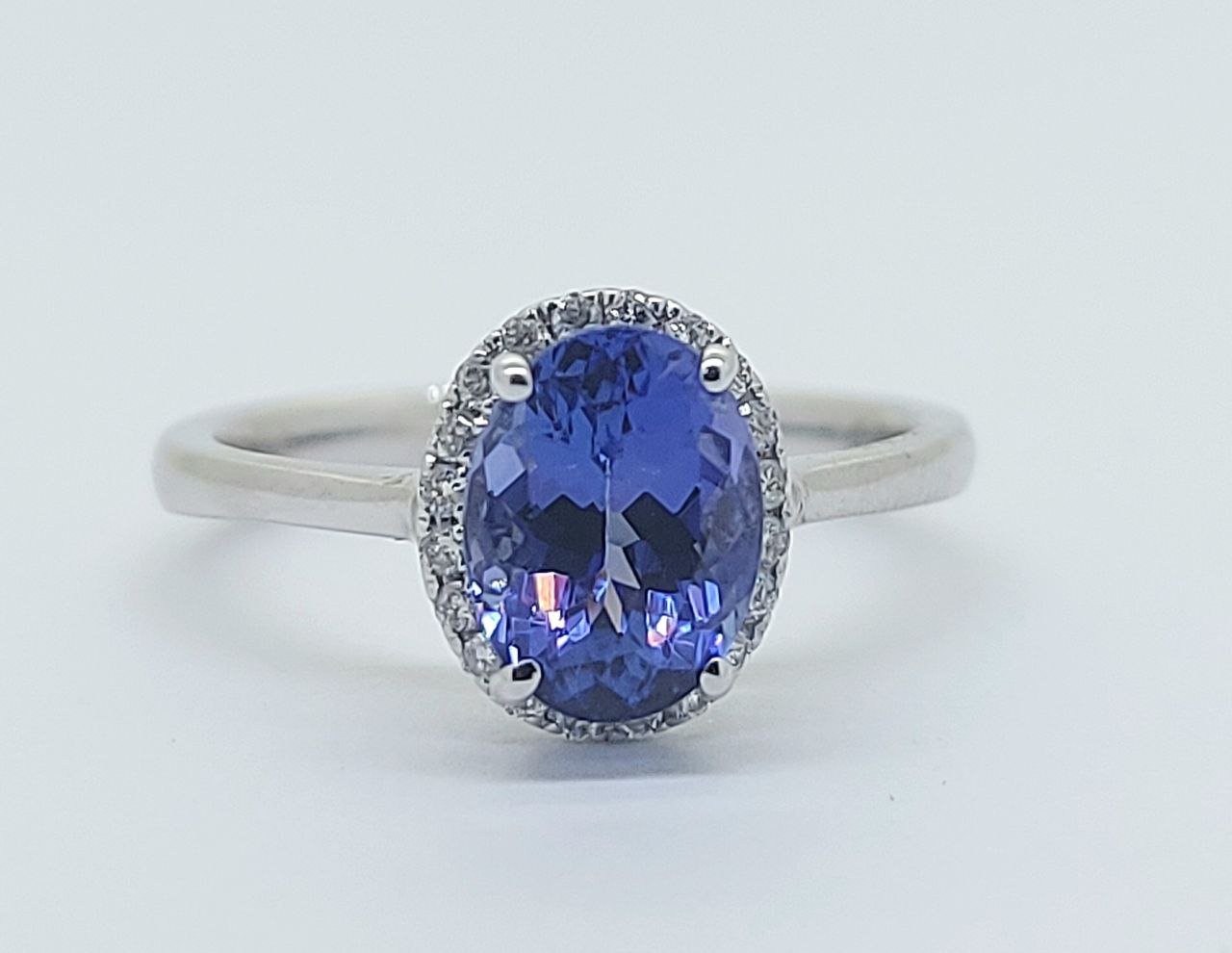 Diamond / Tanzanite Ring