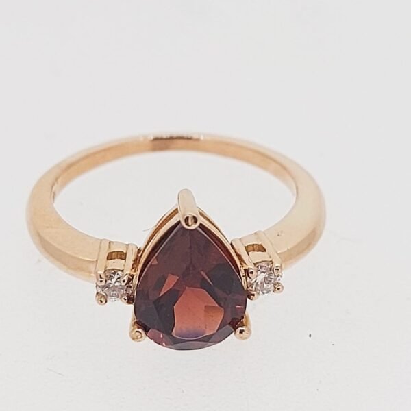 Diamond / Garnet Ring