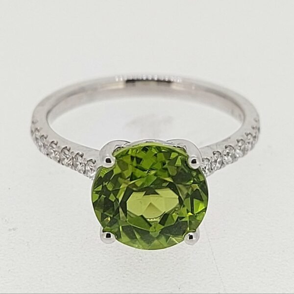 Diamond / Peridot Ring