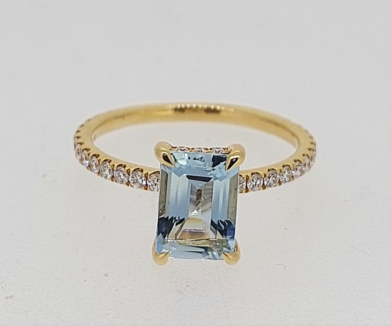 Diamond / Aquamarine Ring