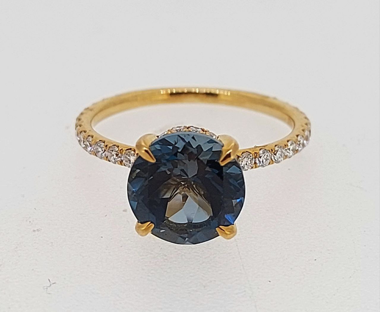 Diamond / Blue Topaz Ring