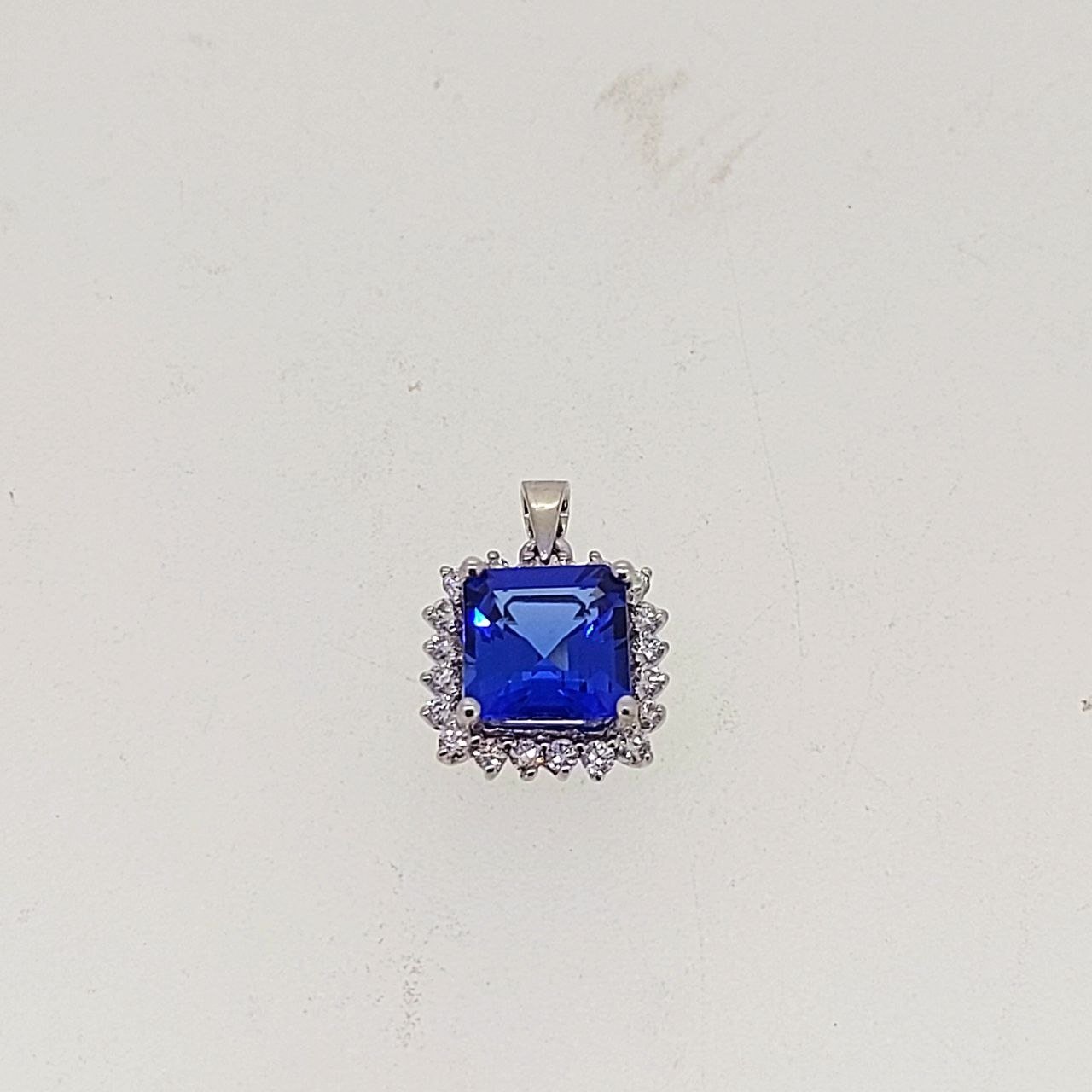 Diamond / Tanzanite Pendant