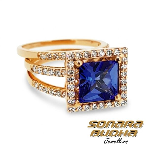 Diamond / Tanzanite Ring