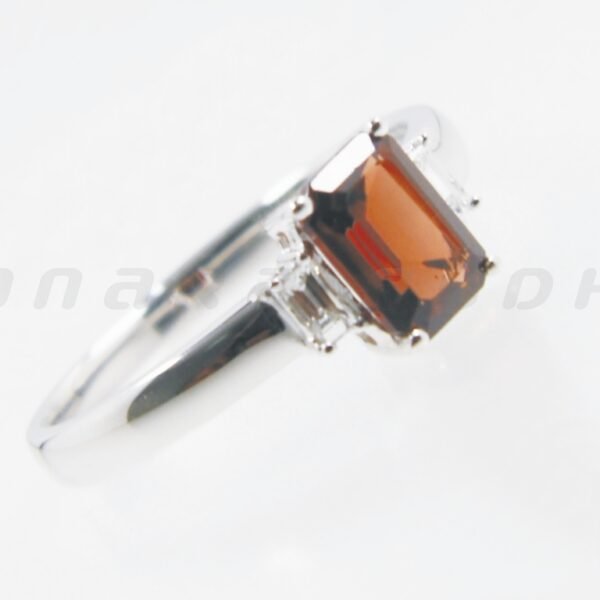 Diamond / Garnet Ring