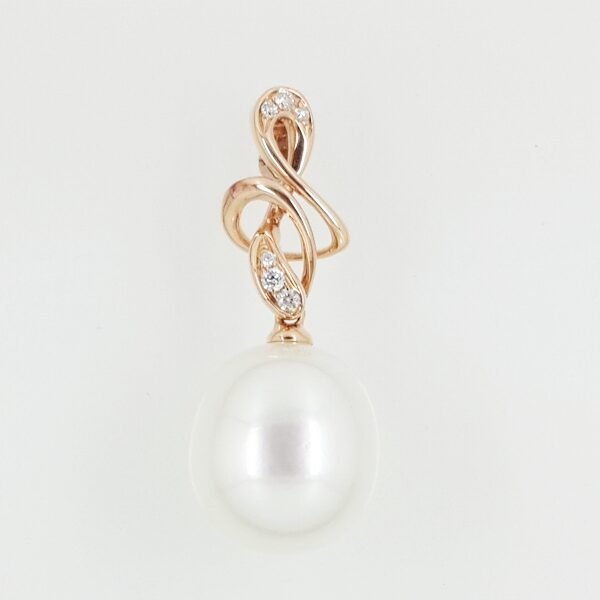 Diamond / Pearl Pendant