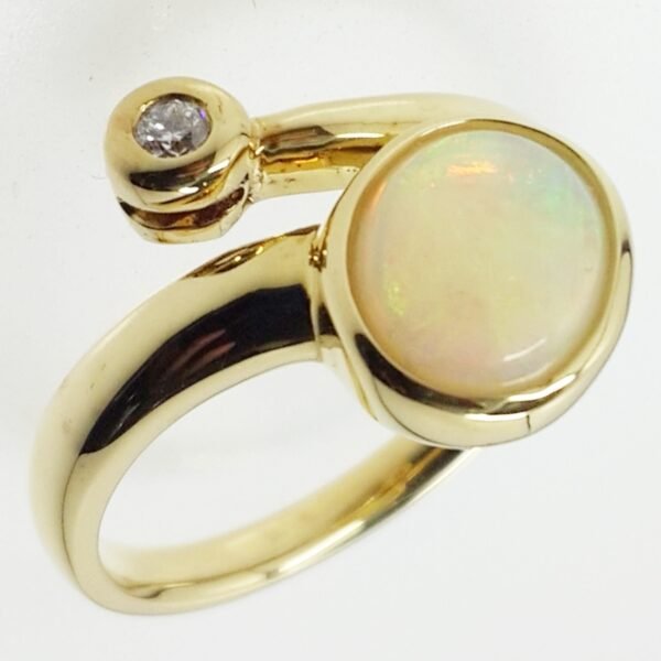 Diamond / Opal Ring