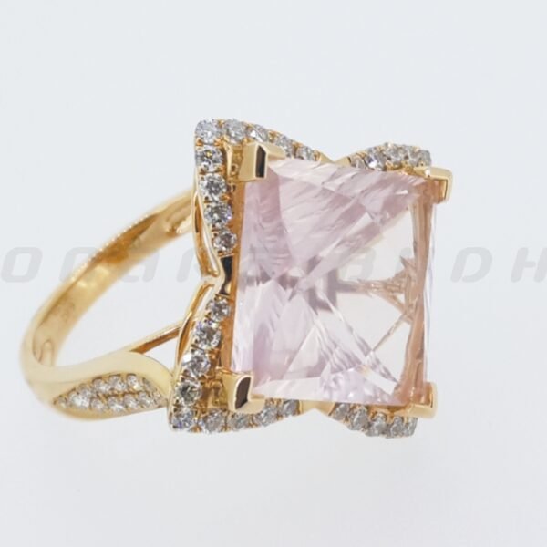 Diamond / Rose Quartz Ring