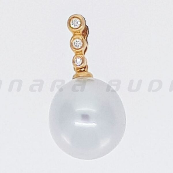 Diamond / SS Pearl Pendant