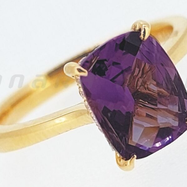 Diamond / Amethyst Ring
