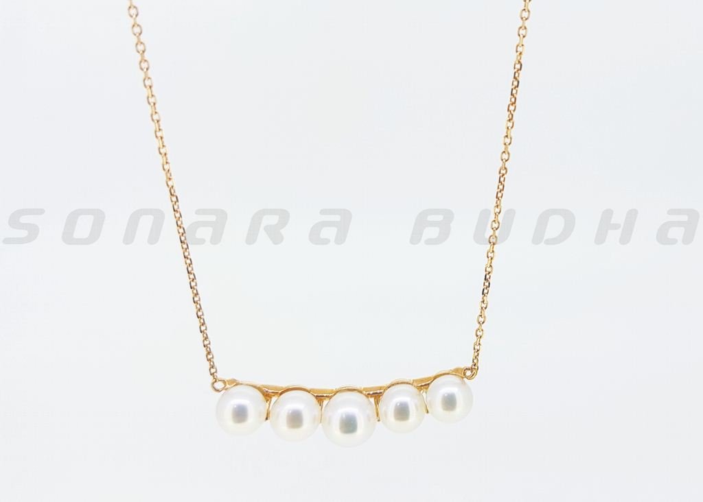 Diamond / FW Pearl Necklace