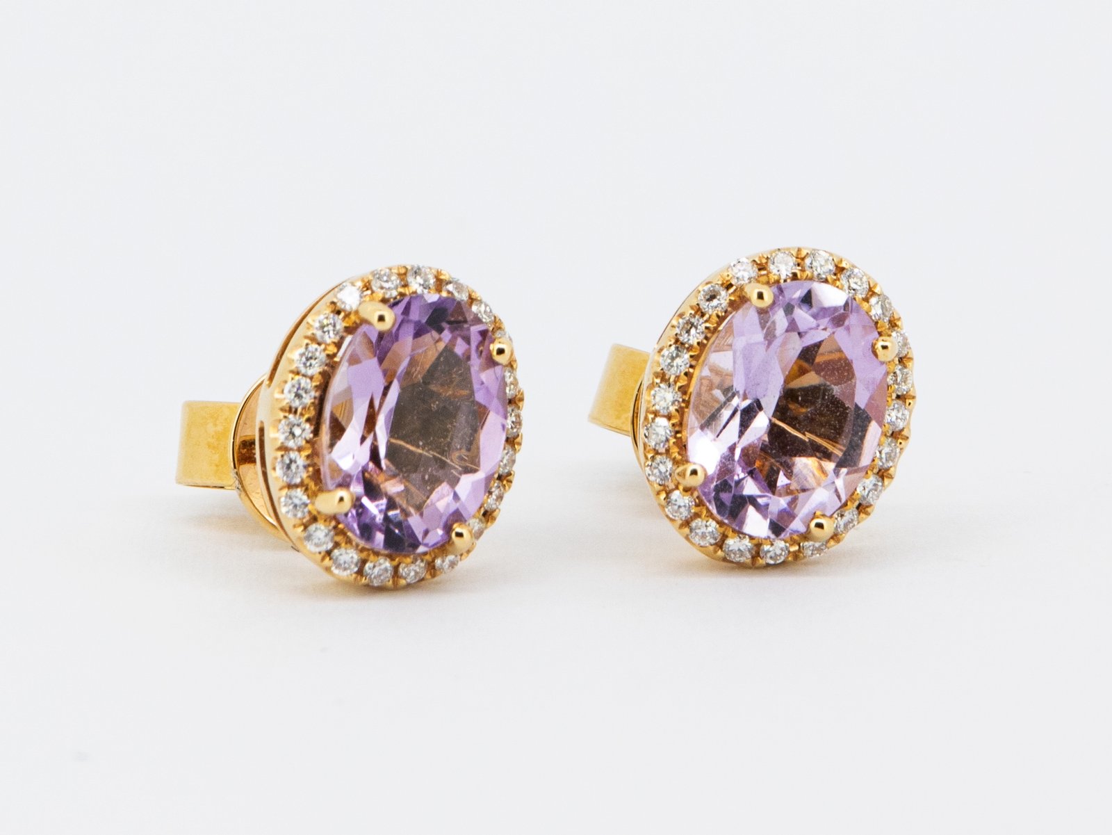 Diamond / Amethyst Studs