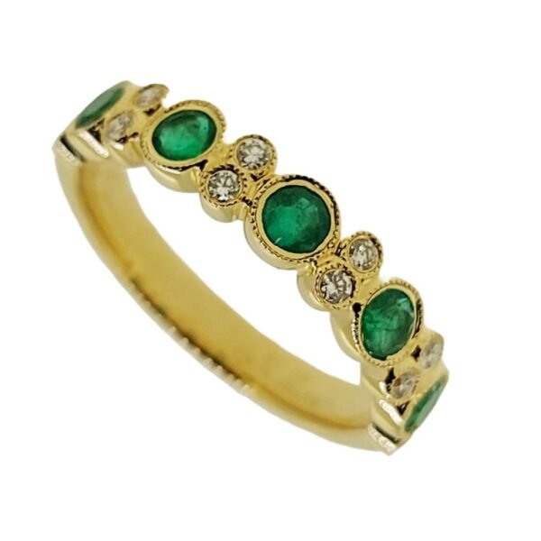 Diamond / Emerald Ring
