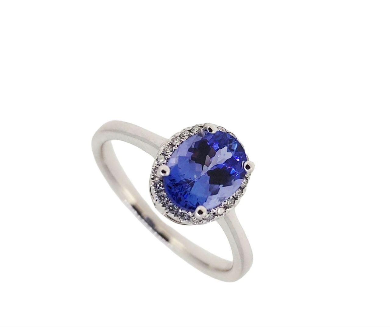 Diamond / Tanzanite Ring