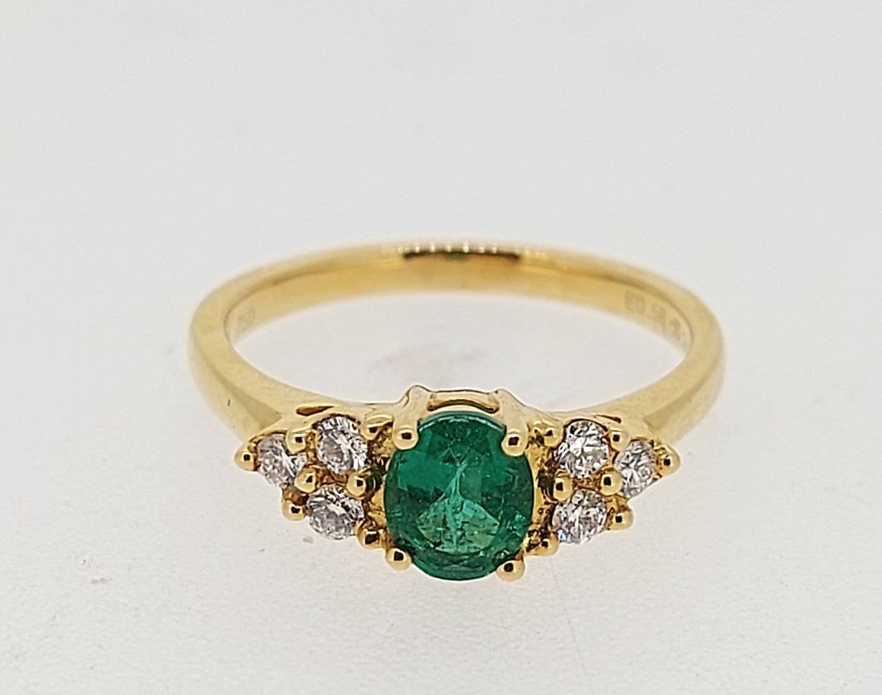 Diamond / Emerald Ring