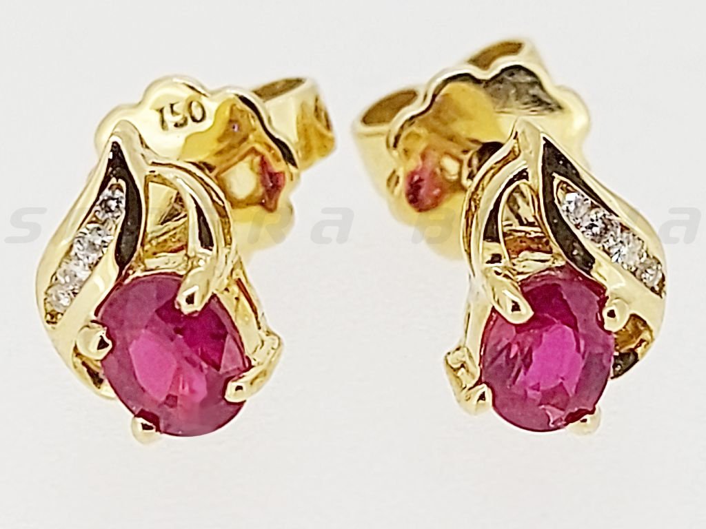 Diamond / Ruby Studs