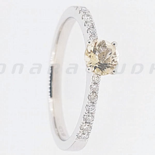 Diamond / Lemon Quartz Ring