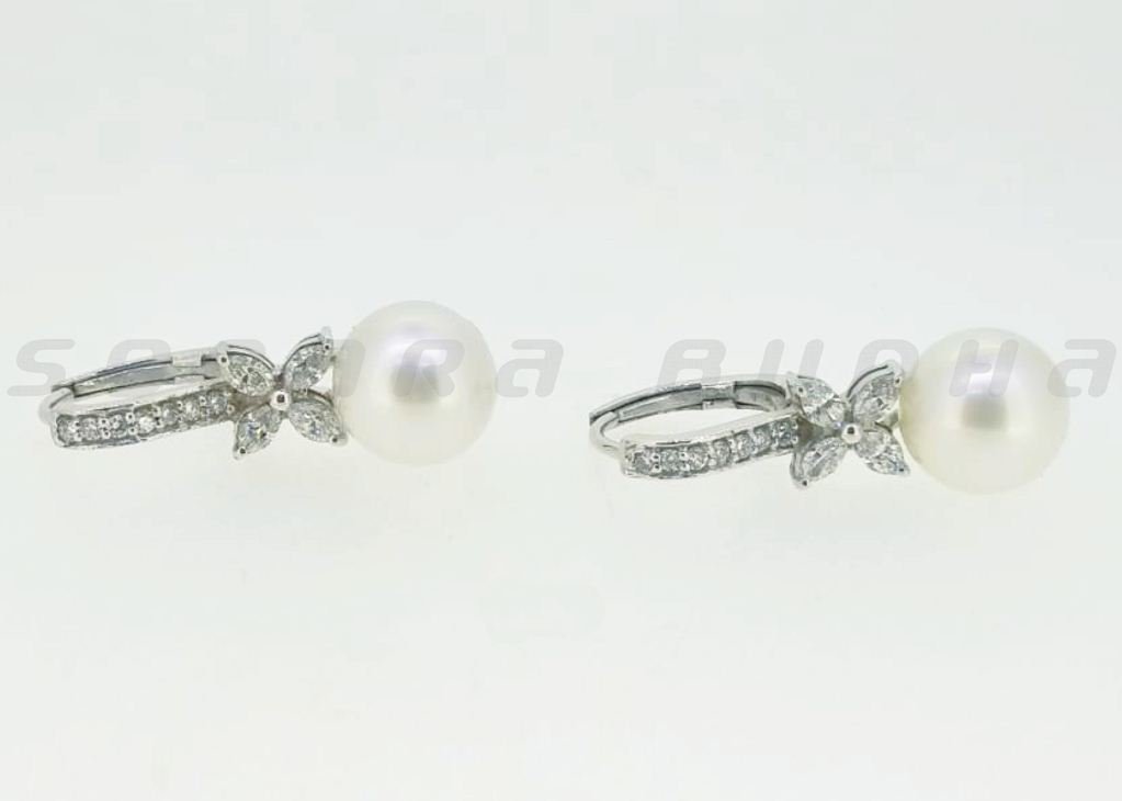 Diamond / FW Pearl Earrings