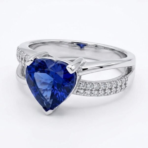 Diamond / Tanzanite Ring