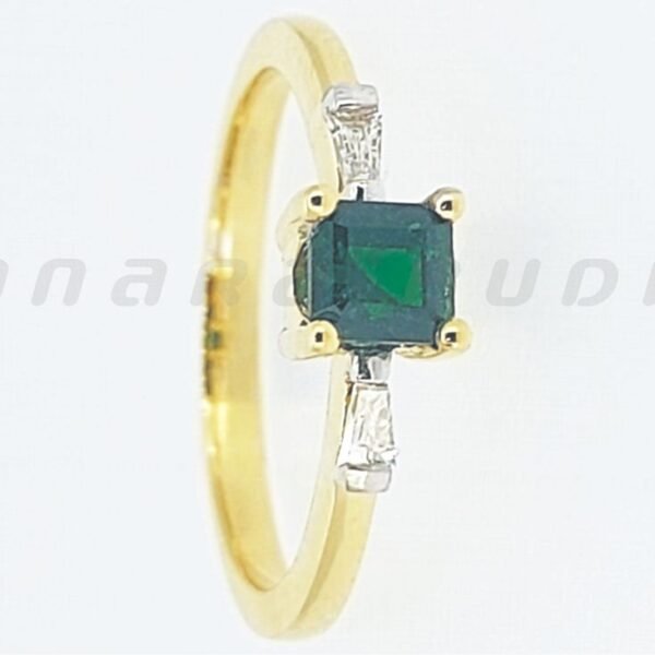 Diamond / Tsavorite Ring