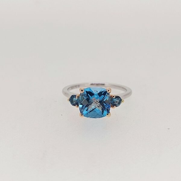 Diamond / Blue Topaz Ring