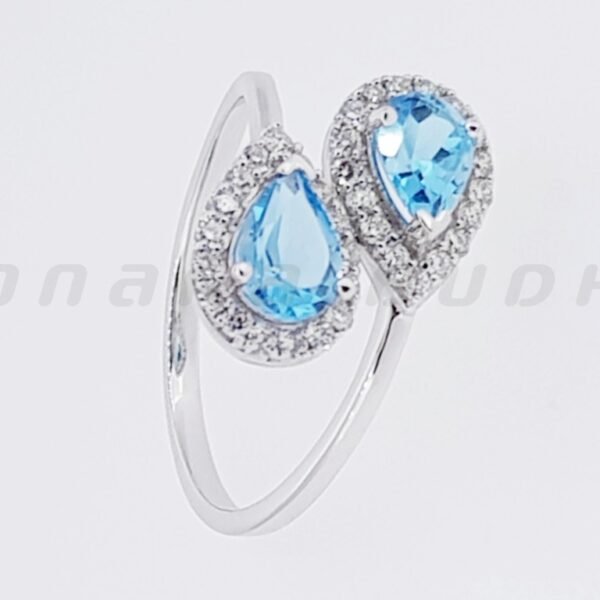 Diamond / Blue Topaz Ring