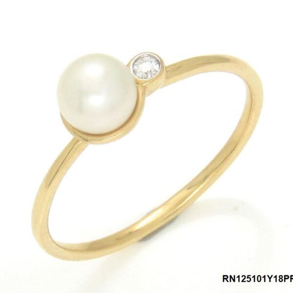 Diamond / FW Pearl Ring