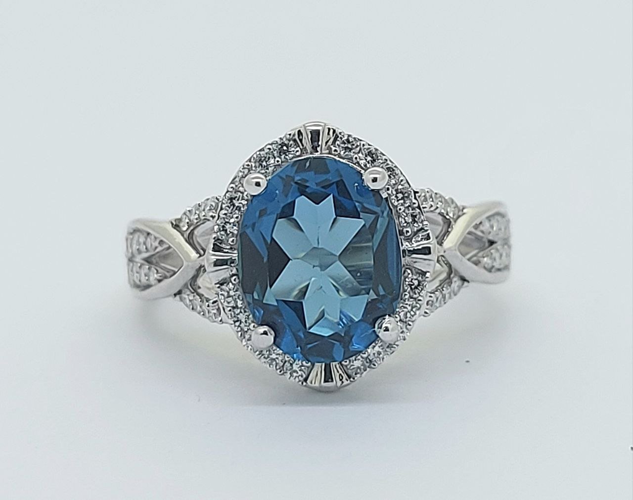 Diamond / Blue Topaz Ring