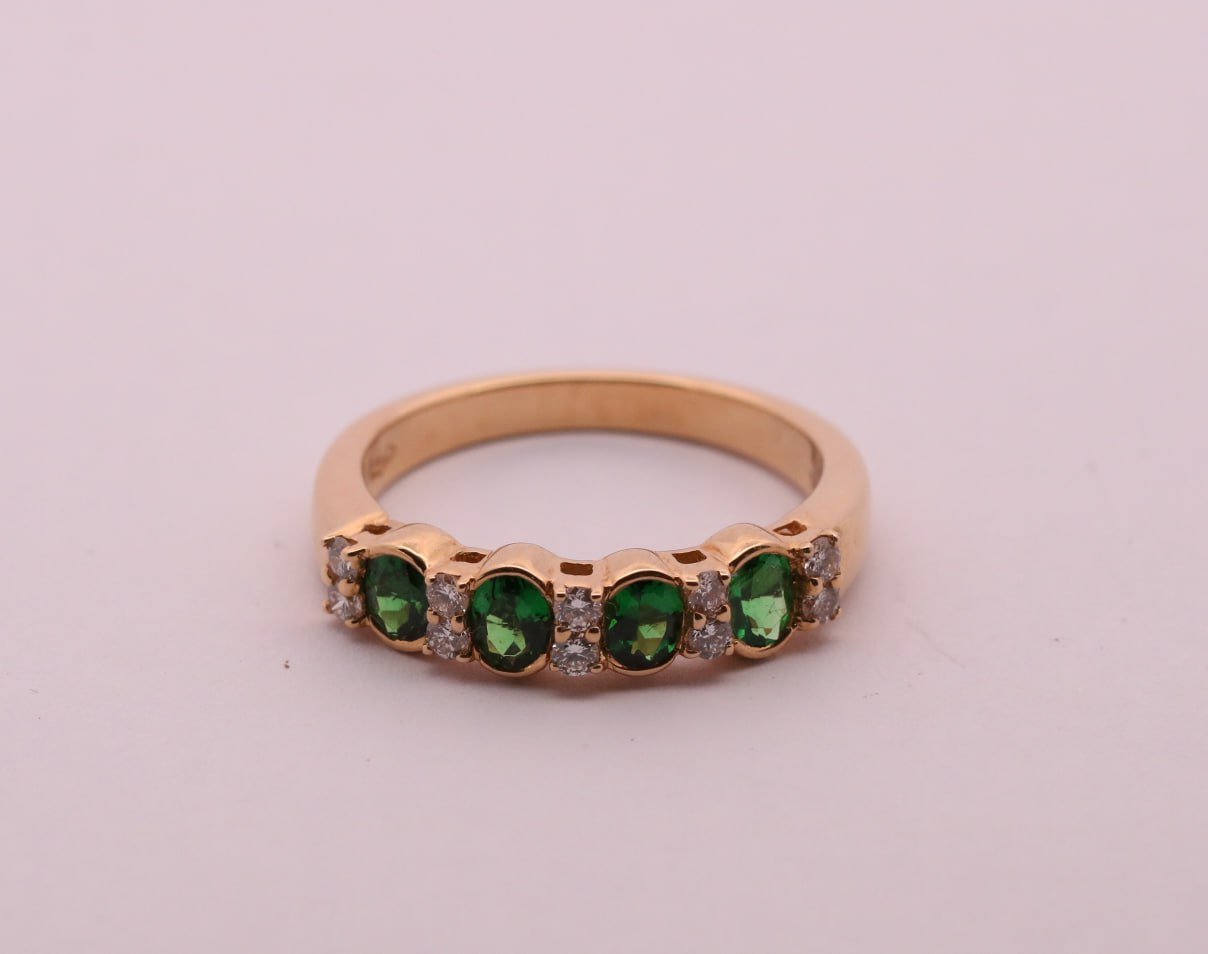 Diamond / Tsavorite Ring