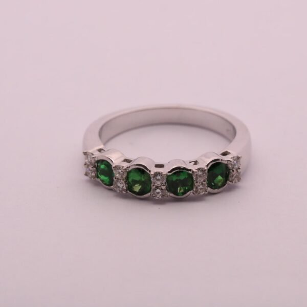 Diamond / Tsavorite Ring