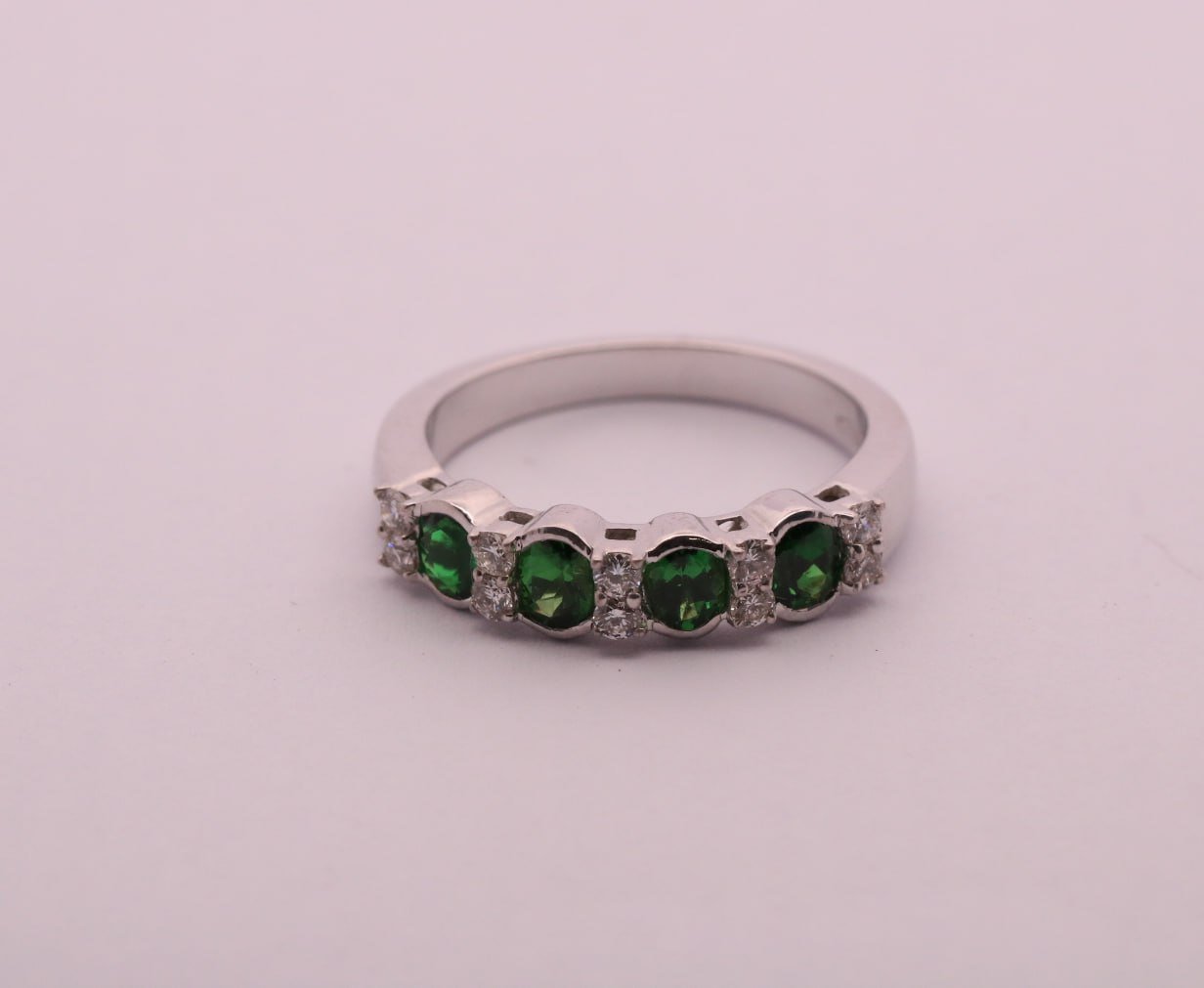 Diamond / Tsavorite Ring