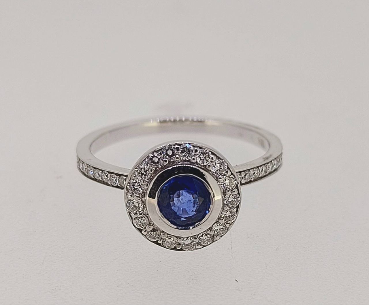 Diamond / Sapphire Ring