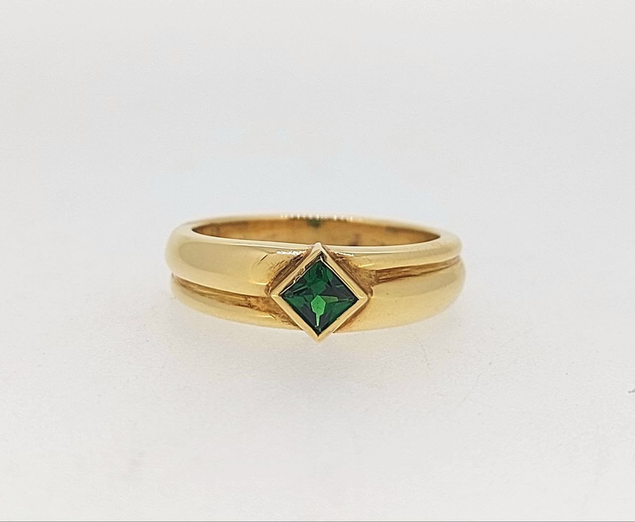 Tsavorite Ring