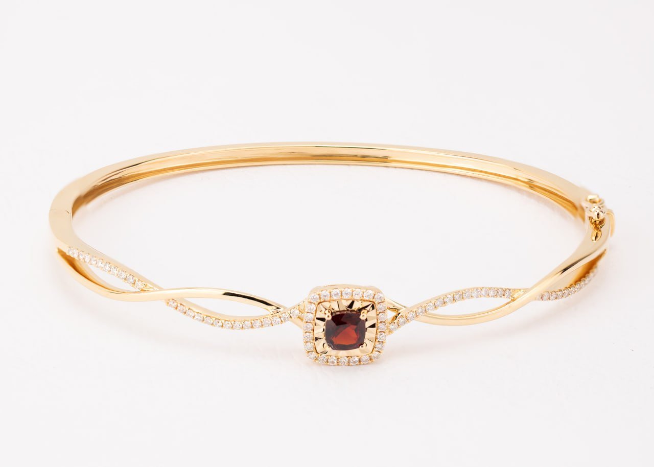 Diamond / Garnet Bangle