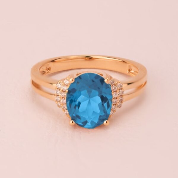 Diamond / Blue Topaz Ring