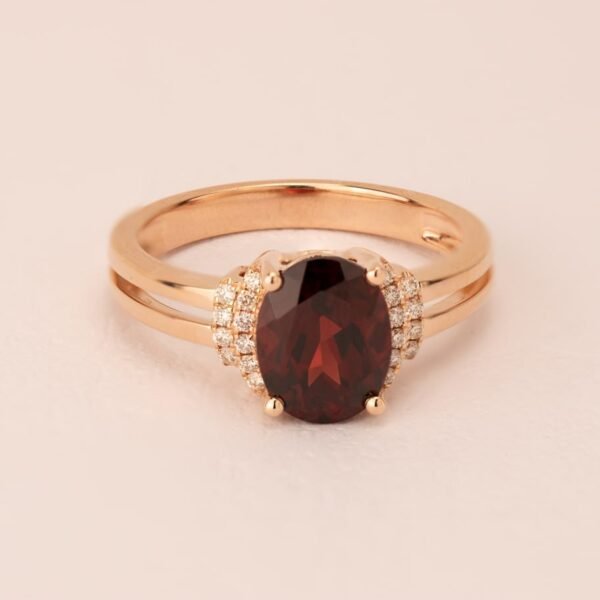 Diamond / Garnet Ring