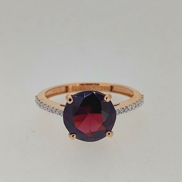 Diamond / Garnet Ring