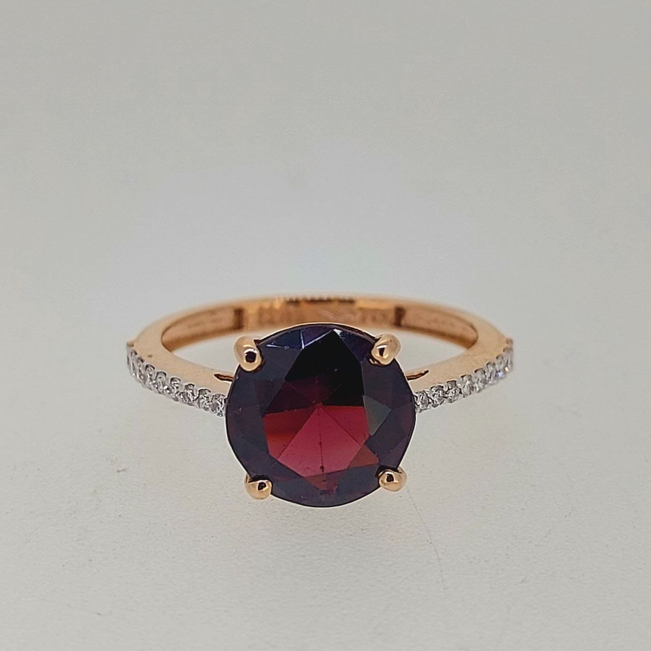 Diamond / Garnet Ring