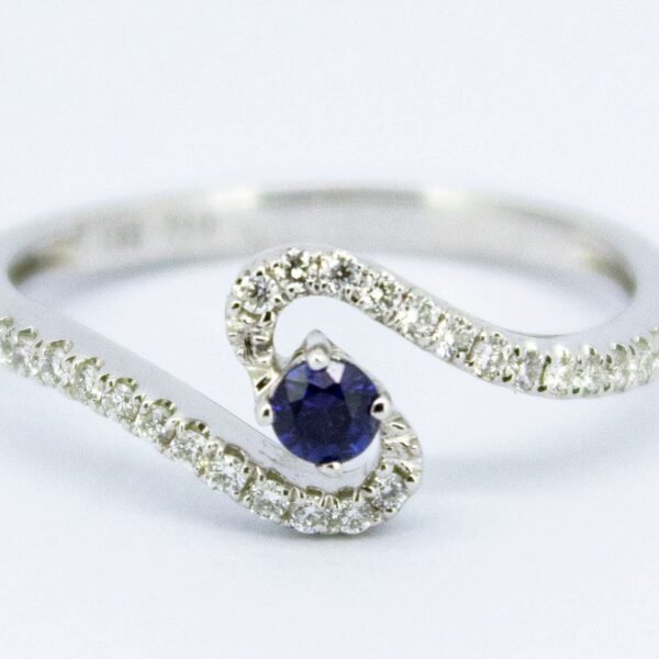 Diamond / Sapphire Ring
