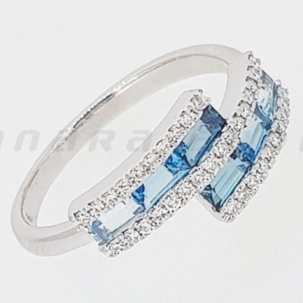Diamond / Blue Topaz Ring