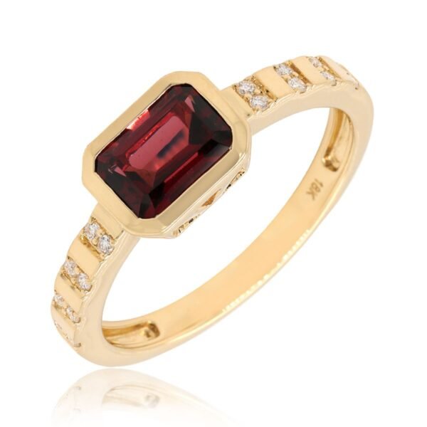 Diamond / Garnet Ring
